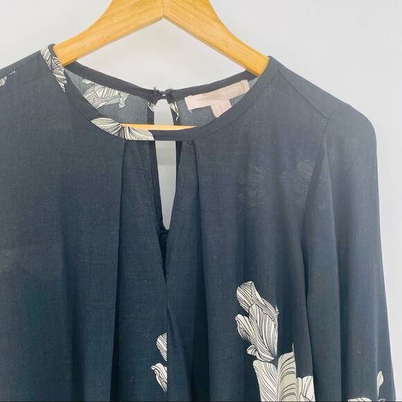 Forever 21 black tunic style floral top with keyhole detail medium - Picture 3 of 6